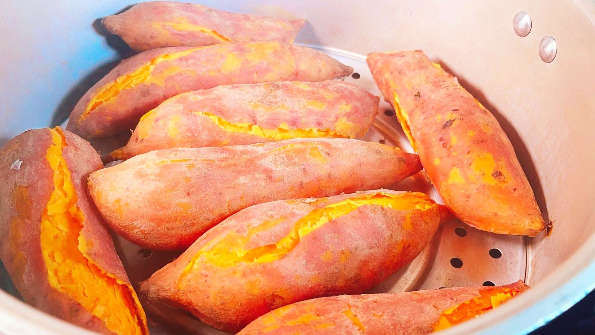 蒸红薯时，最忌直接上锅蒸！多加1步，红薯个个流蜜，比烤的更甜