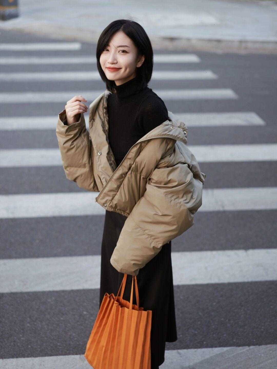 短款 冬季不想再长衣加身,就将短款厚外套搬出来吧!文艺又气质