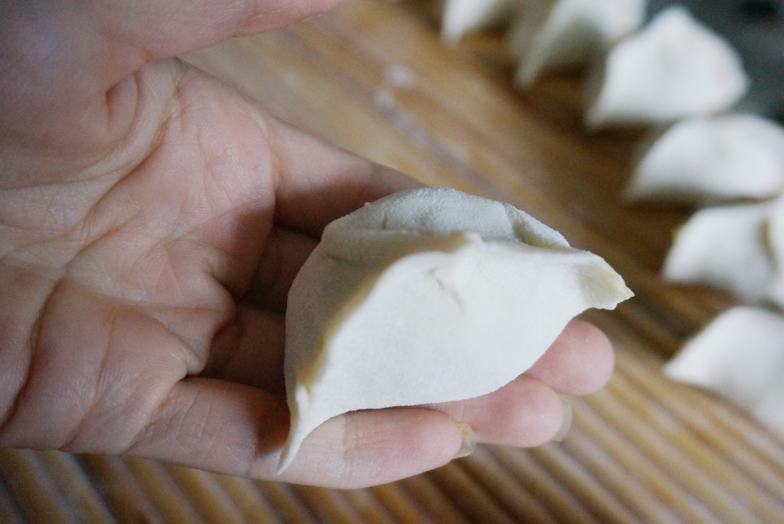 这菜最便宜,用它包饺子,鲜嫩多汁,比韭菜茴香都好吃