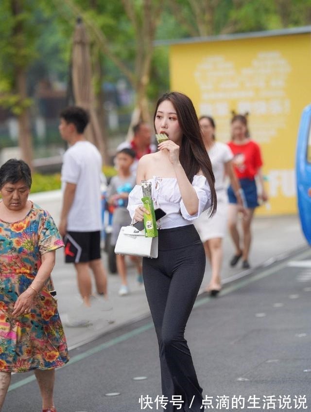 瑜伽裤 柔美多姿的瑜伽裤美女,职业女性那种独有的成熟稳重,展现时尚!