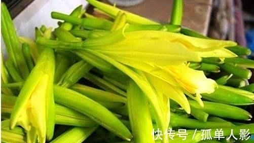 营养师|营养师再三提醒：高血压人群，2种食物多吃，3种食物就得少吃