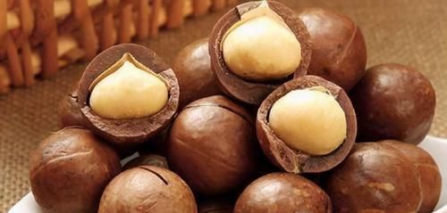 氨基酸|会吃的女人皮肤好，推荐以下3种食物，美白淡斑，改善肤质