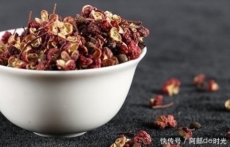 痛经|女性“特殊时期”要多滋养，日常多喝5水，有助滋养卵巢防痛经！