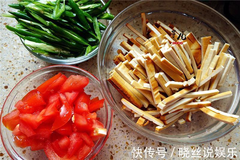 豆干最好吃的做法,香辣可口,美味下饭,全家都爱吃,筷子停不了