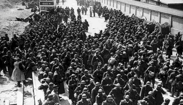 没了|30万精锐部队奉命回国,整整走了5年,回国后国家却没了