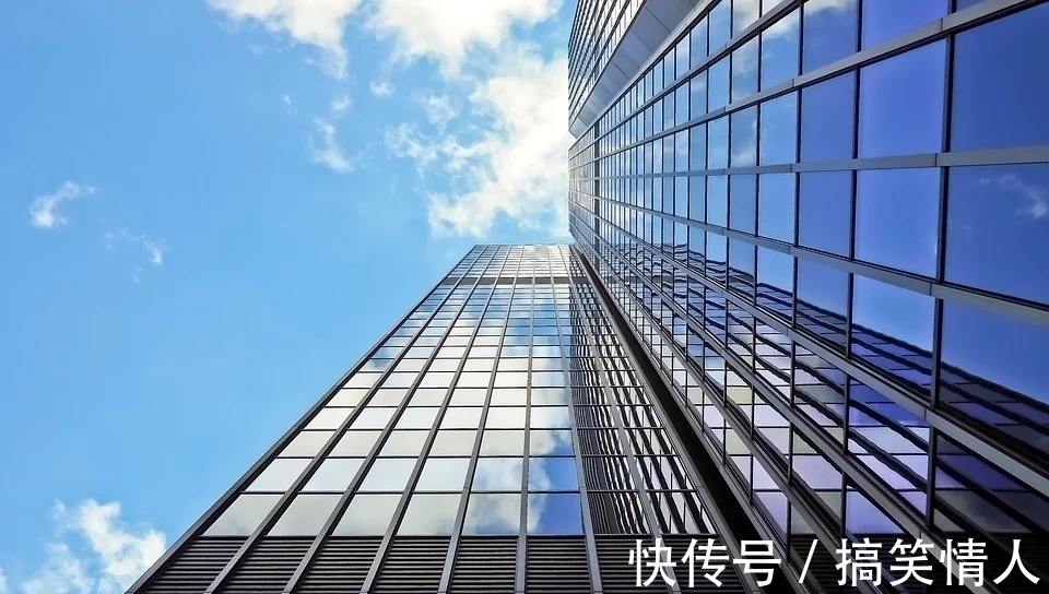 房产|每一个天天喊涨的房产自媒体背后，都有着N张等着吃饭的嘴