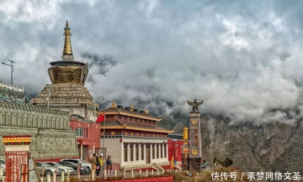 泰国|【全球FUN享】色达的昼与夜,转山转水转佛塔