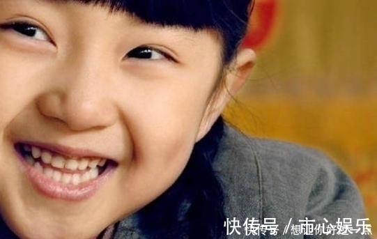 女儿|产房门前三个爸爸拼二胎女儿,听到护士的话后,表情太有意思了