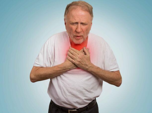 疼痛|心梗不是突然到来,身体出现4种疼痛,多半是心梗信号,不能拖