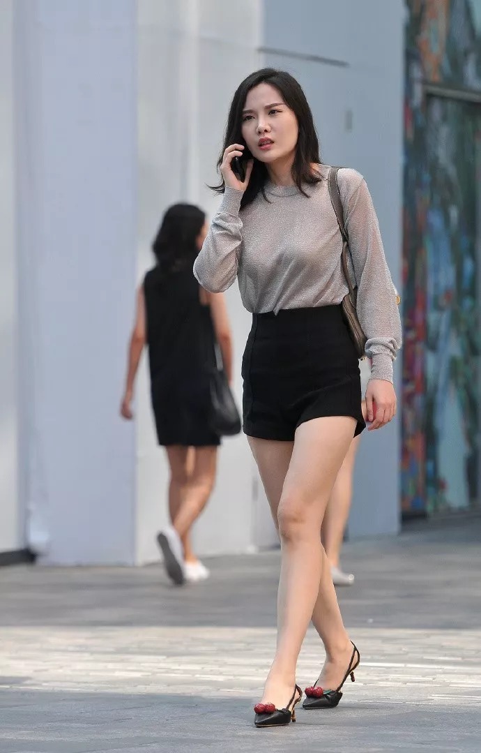 穿搭|一双气质高跟鞋搭配出街，瞬间提升你的回头率