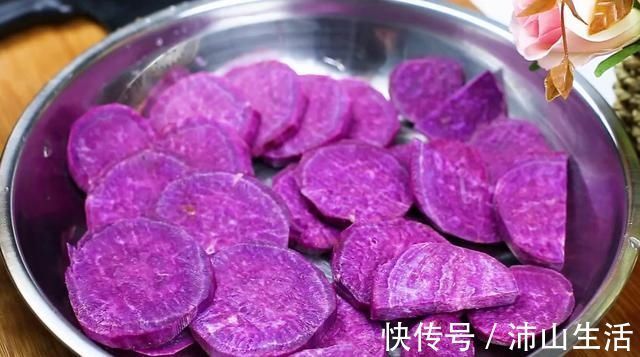 家宴|紫薯这吃法太香了，新做法教会你，春节家宴做一锅，端上桌就扫光
