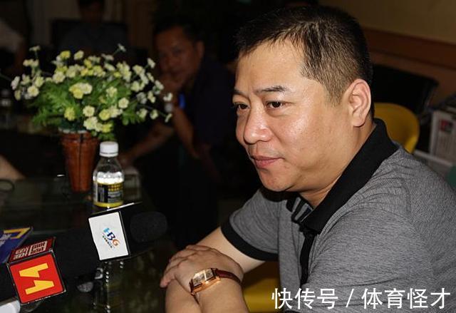 巴塞罗那奥运会|晋升少将迎娶乒乓美女,带领国乒走出困境,王涛的级别待遇怎么样
