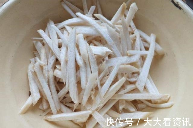 平坦|便秘最怕这“菜”，坚持一周吃3次，清肠排宿便，大肚腩变平坦了
