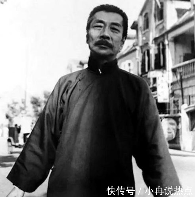 教材!鲁迅的文章被移出教材,大批明星却被编入课本,这样真的合适吗