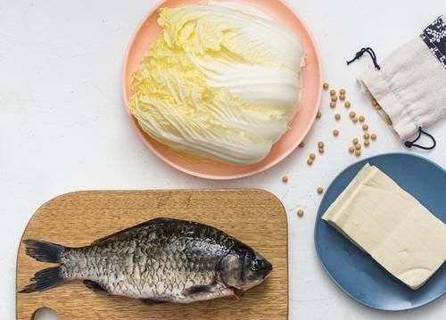 不饱和脂肪酸|秋天吃鱼好处多,利于控制血糖的三种鱼,糖尿病人收好了