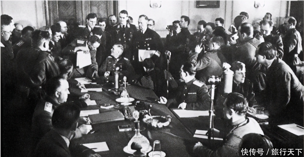 美英等|1945年德国为什么投降了两次?美苏之间“面子”上的博弈