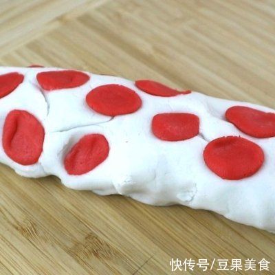 这道锦鲤蒸饺，汤汁都要舔干净