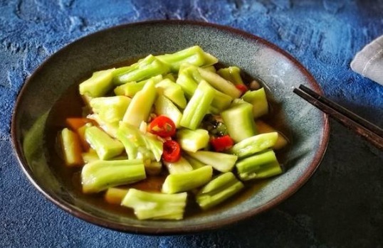 降血糖|此菜是“天然的降糖药”,经常炒菜吃,帮你稳稳控血糖