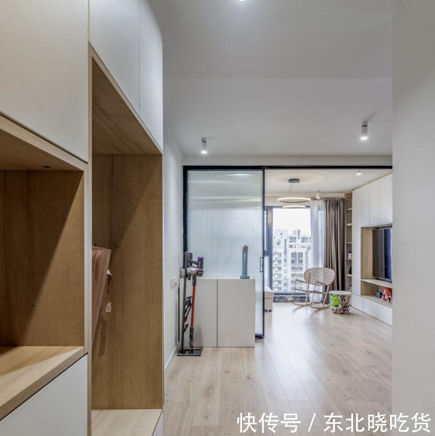 次卧|现代风格的绝美搭配,厨房和餐厅连在一起,不仅实用还能享受阳光