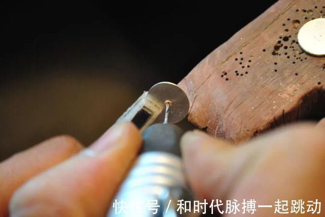 机关|这件暗藏机关的项链，又变手链的可拆搭扣