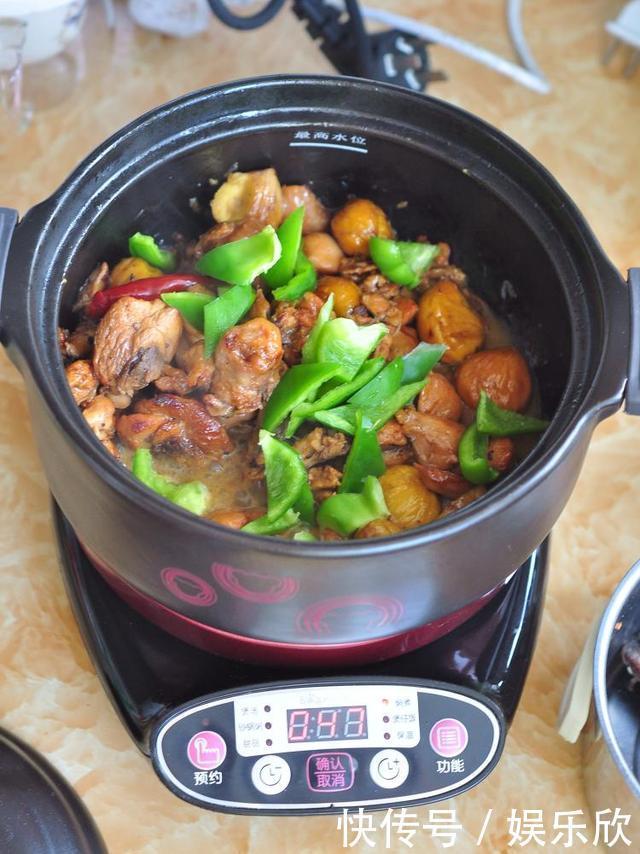 教大家在家做板栗焖鸡,鸡肉软烂,美味又营养,做一锅不够吃!