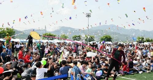 韩国儿童节由来 5月5日是韩国儿童节 首次儿童节和儿童权利有关 口号正是 别打 别骂小孩 快资讯