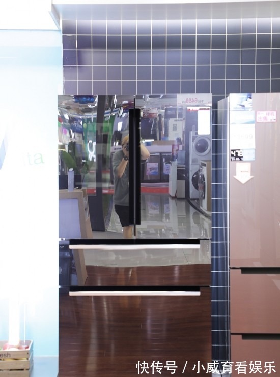 博世维他焕颜|传说中的奢华化妆品冰箱什么样?