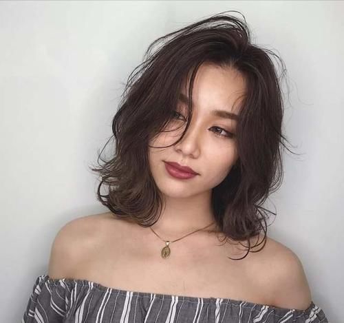 雷区|中年女性烫头显老？教你几招，避开雷区又时髦