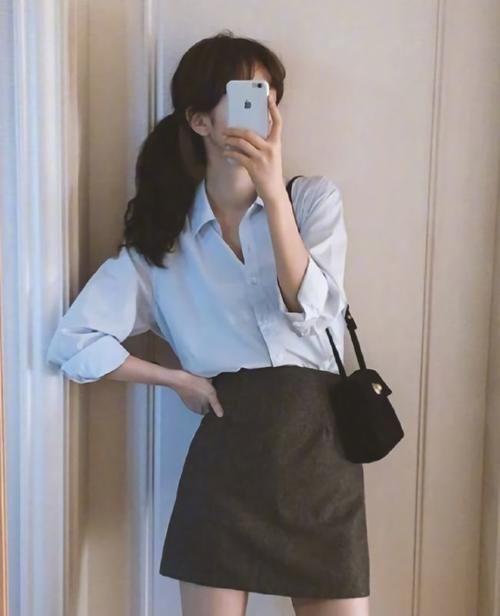 薄呢大衣+衬衫时髦干练，轻松解决“冬日肥”