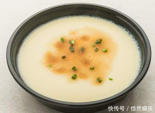 鸡蛋|掌握蒸鸡蛋羹时的三个技巧，蒸出来的鸡蛋香软又嫩滑