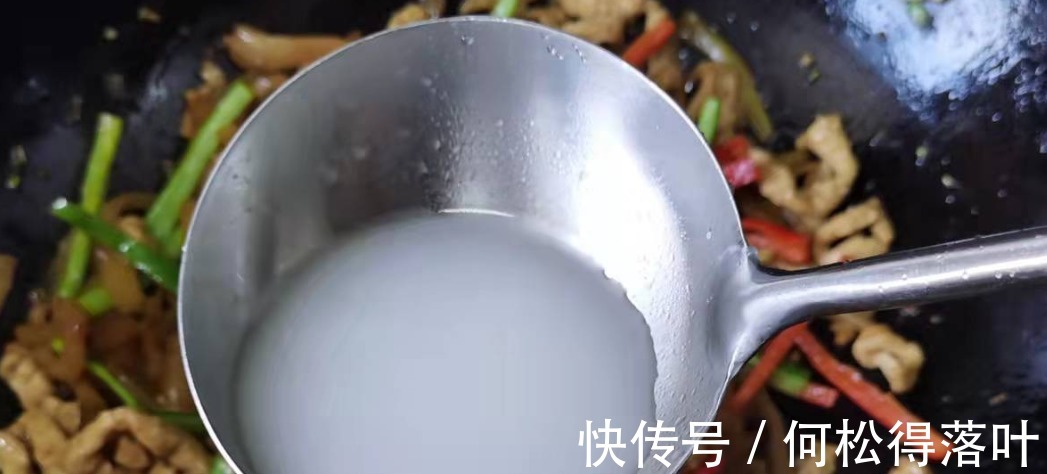 榨菜炒肉丝|榨菜炒肉丝的经典做法,色香味俱全,这就是干饭人的下饭菜!