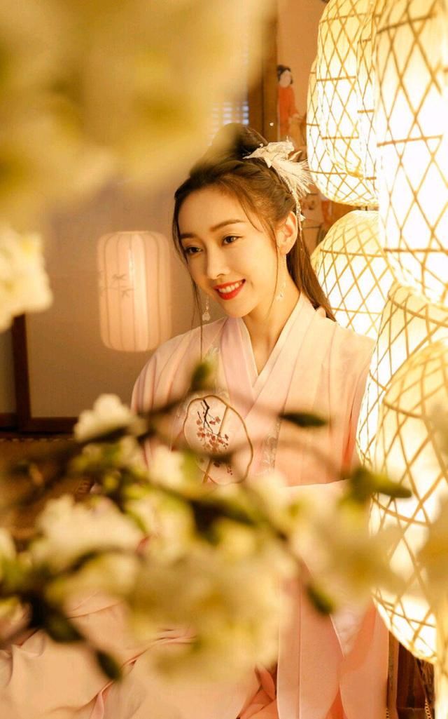 宣璐被淘汰，粉丝喊话想投票复活她，观众：戏里戏外都是意难平