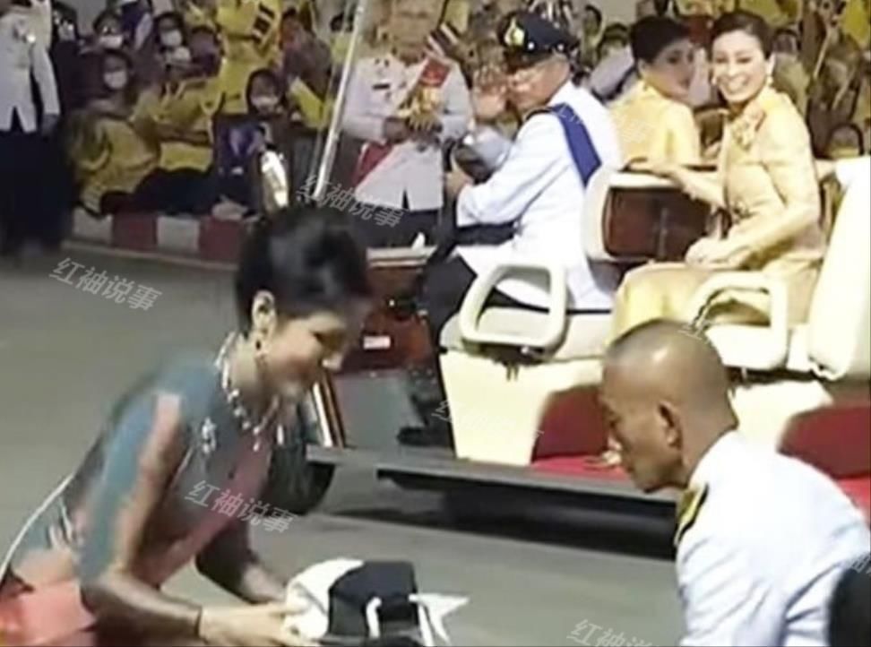 宫斗$泰国宫斗现场直播中:35岁诗妮娜瘪嘴挑衅,对苏提达王后大不敬