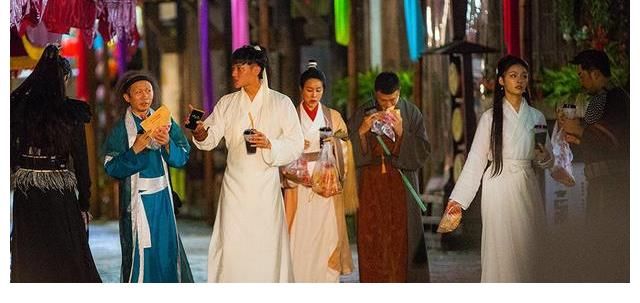 黄子韬|新《神雕》遭张纪中当面痛批，吐槽孙红雷贼眉鼠眼，林允是小丑女
