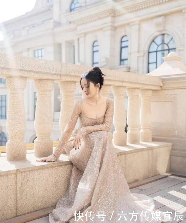 发型|你适合“扎发”还是“披发”?主要是看这3点,不妨自测一下