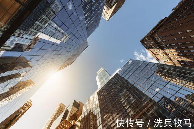 万达|套现400亿后果断离场,逃离房地产4年后,他成为最被羡慕的人