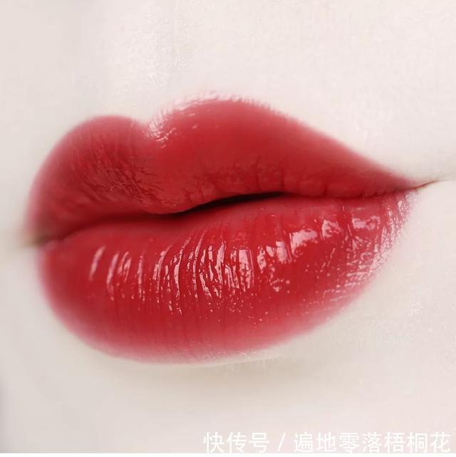 新年口红来啦！植村秀显白，TF气质，YSL好似“人间富贵花”