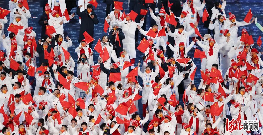 耀眼的中国红！北京冬奥会闭幕式上这些瞬间动人心|组图 | 中国代表团