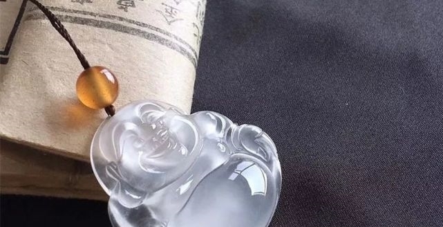 观音!男士不能戴翡翠佛公?翡翠也搞性别歧视这一套?