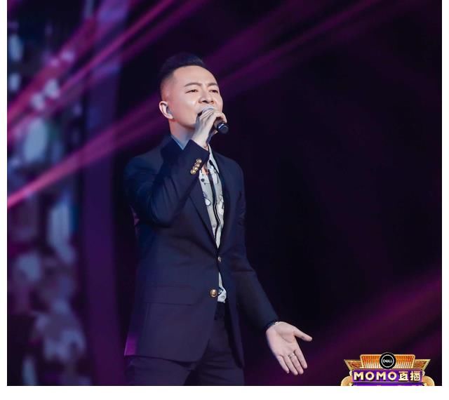 拿《难念的经》开嗓 何文杰无愧陌陌粤语歌王