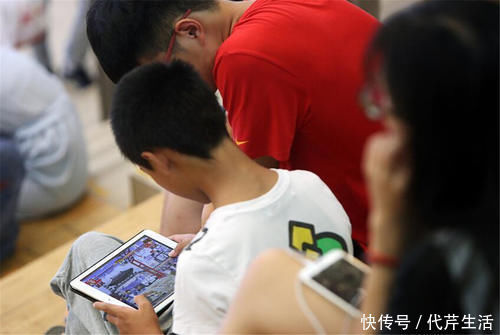 差别|从小“玩游戏”和“不玩游戏”的孩子,长大后差别大,父母要懂