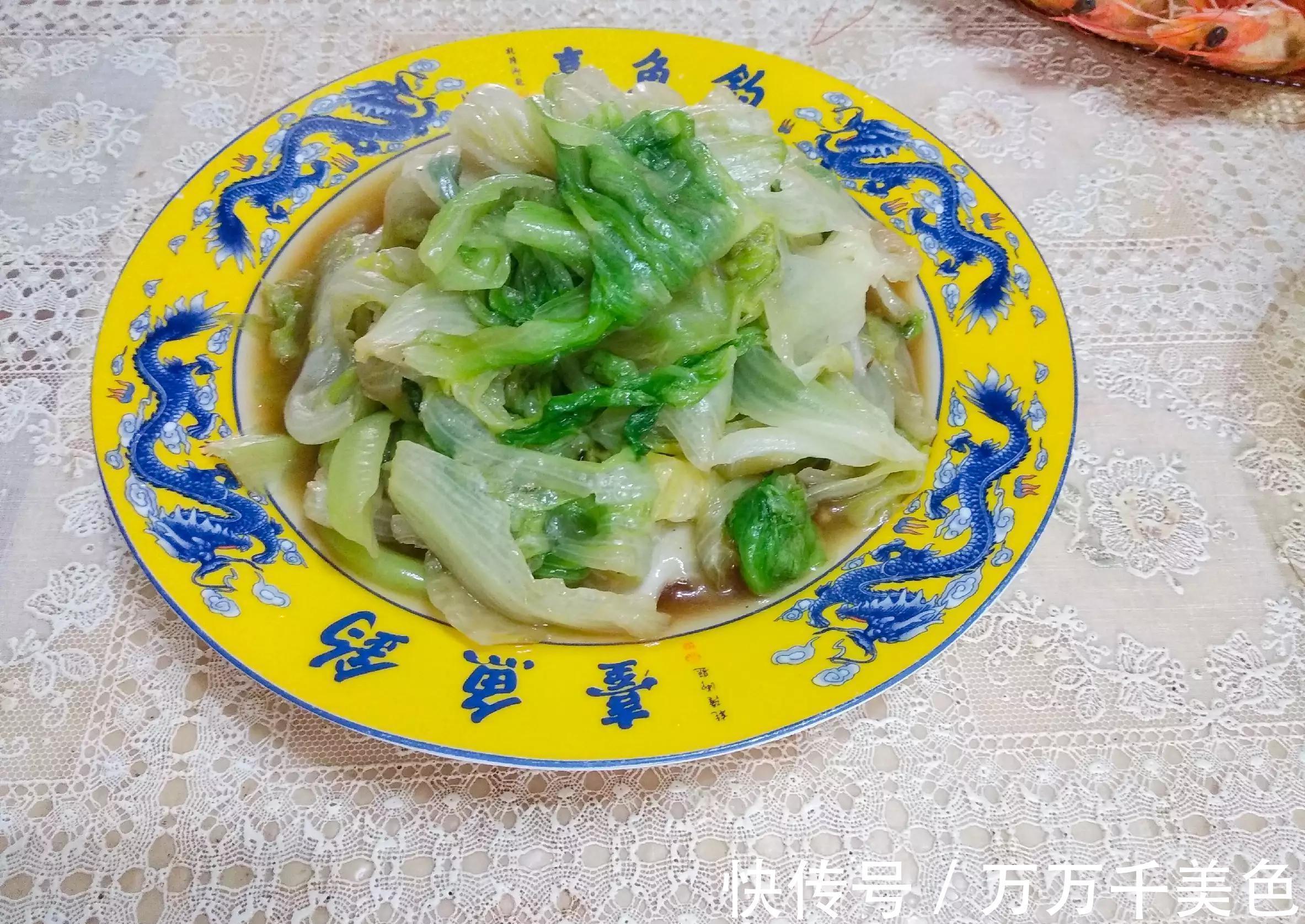 国庆家宴，媳妇忙活4个点做了8道菜，哥哥：难怪时间长，都是硬菜