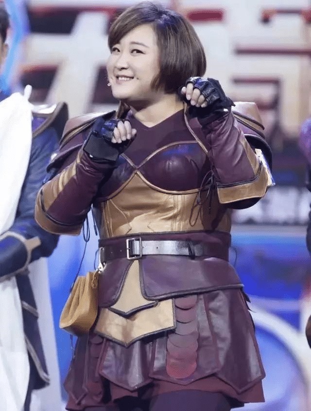 |贾玲自称年轻时是校花,本以为是个笑话,看到照片之后:我心动了