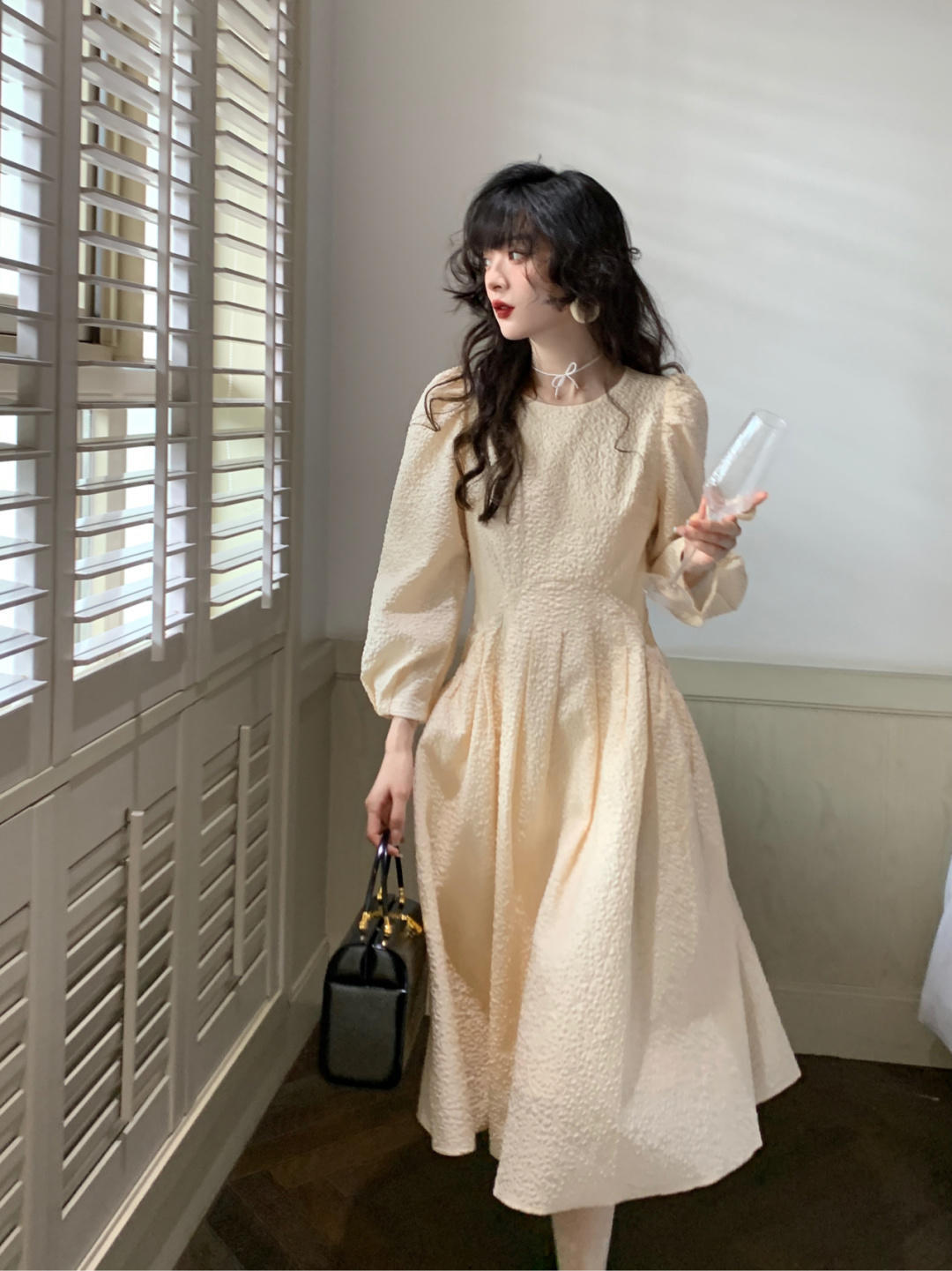 法式|秋季,“法式浪漫风”火了,熟女还不赶快学起来,减龄十岁不止