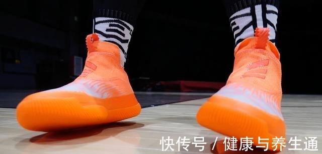 永迪 比哈登5更好穿的千元旗舰它见证了阿迪过度的良心!