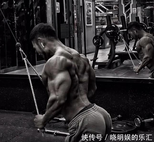 健身|肌肉健身教练,这身材这颜值,你想要这样的男朋友吗