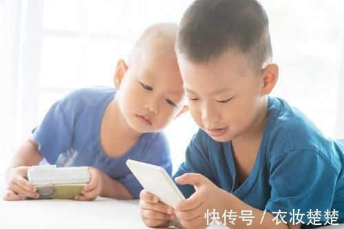 手机游戏|孩子看手机上瘾?家长光苦恼没用,掌握这3点孩子乖乖把手机给你
