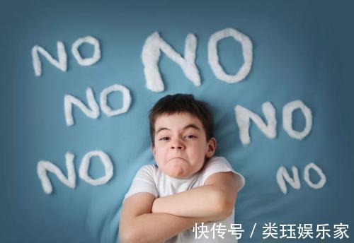 奶奶|2岁半孩子公交上拉臭臭遭指责,奶奶的做法,让周围人称赞