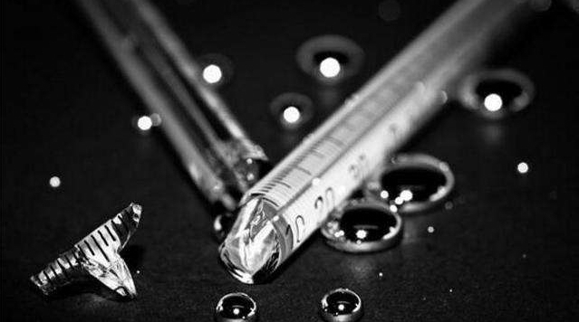 山顶|秦始皇陵到底埋了多少水银?你看看山顶长的石榴树,就能明白