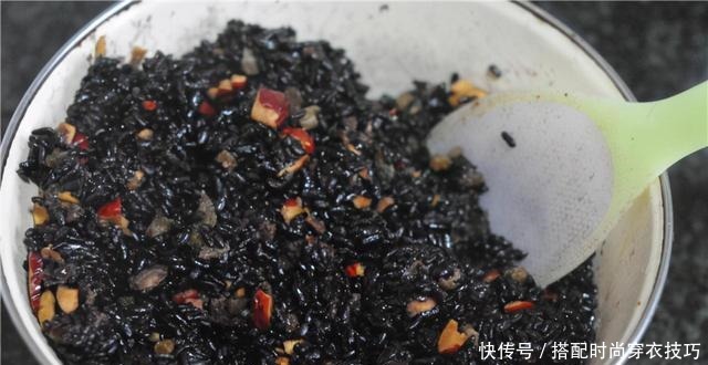  早餐|女人，别只会吃红枣啦！天冷多吃它，入锅一蒸，晶莹剔透香喷喷！